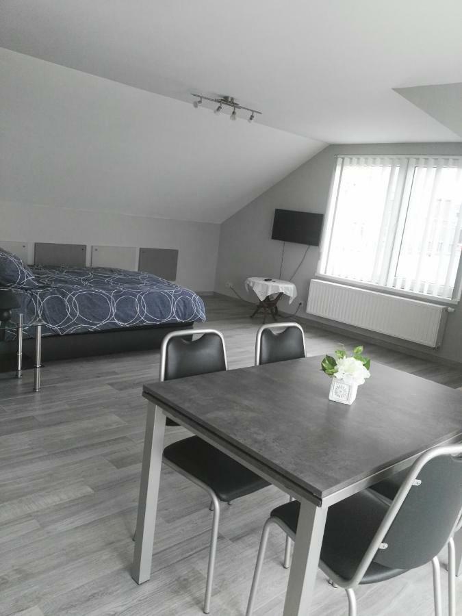 Guesthouse Sisa Veurne Bagian luar foto
